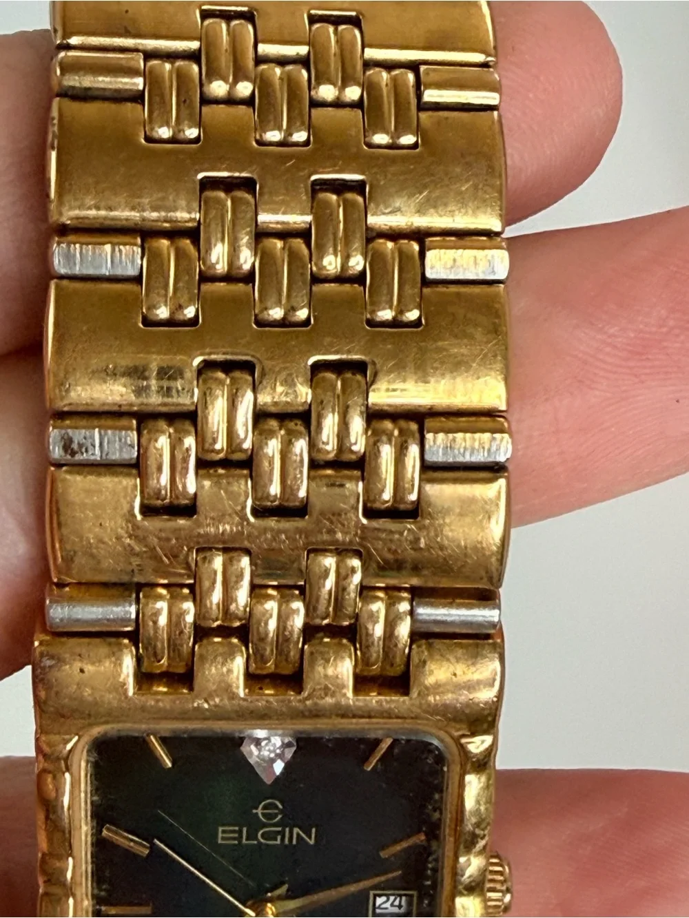 Elgin vintage 80s Gold-Tone Diamond Quartz Dress Watch - Black Dial